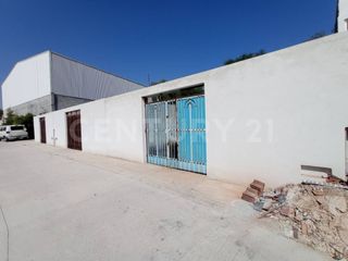 Terreno bardeado en Venta en Los Chabacanos, San Juan del Río, Querétaro.