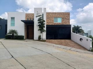 Casa en Venta en Porta Toscana, LEÓN, GTO. cerca del Parque Metropolitano y junto a Gran Jardín