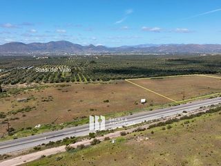 Venta de 2 HA con Alto Potencial Comercial y Turístico en Valle de Guadalupe