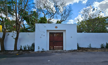 CASA DE UNA PLANTA en Terreno d      3,000 m² | Chichí Suárez -    HI2602442