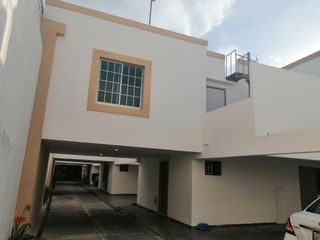 CASA EN RENTA EN PRIVADA EN CD. DEL CARMEN