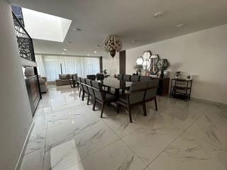SE RENTA CASA RECIEN REMODELADA Y AMUEBLADA DE LUJO EN TECAMACHALCO (V)