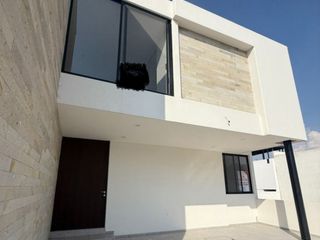 ¡SUPER PRECIO!  CASA NUEVA EN VENTA CONDOMINIO ST. ANGELO NORPONIENTE DE AGS.