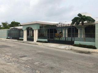 Residencia de lujo en Mérida con alberca