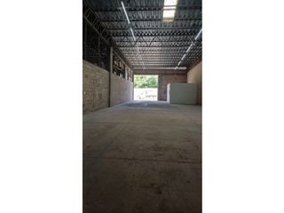 Bodega en Renta – 300 m² - Av colosio