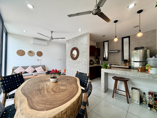 CASA EN VENTA MERIDA, CHUBURNA DE HIDALGO, PRIVADA SANTORINI lll, ENTREGA INMEDI