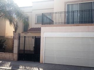 CASA EN RENTA EN ARRAYANES GOMEZ PALACIO DGO