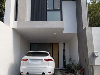 Townhouse amueblado a estrenar en Montes de Ame