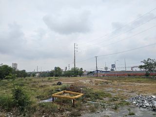 TERRENO POR RUIZ CORTINES Y ROMULO GARZA SAN NICOLAS RENTA