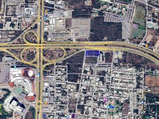 Terreno en  renta sobre periférico norte junto a torre Black