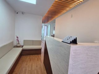 Excelentes consultorios con excelente ubicación