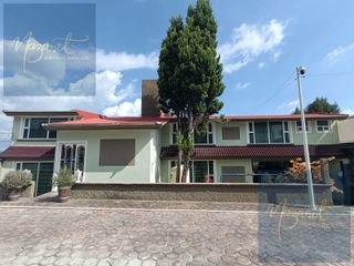 Casa en renta con cuatro habitaciones y jardín en Tizatlan, Tlaxcala.