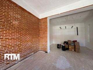 Se renta local sobre Carranza