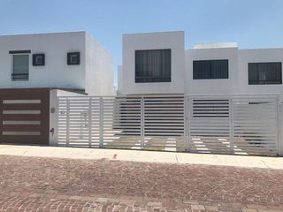 RENTA CASAS  JURIQUILLA QUERETARO CUMBRES DEL  LAGO POM    AA
