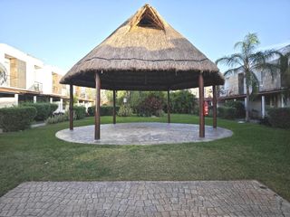 CASA EN RENTA EN EQUIPADA Y AMUEBLADA EN PLAYA DEL CARMEN