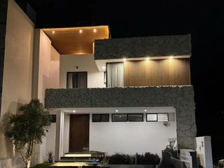 HERMOSA CASA EN VENTA EN LORETTA DOS, AL NORPONIENTE DE AGUASCALIENTES