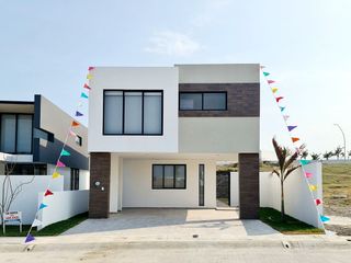 Casa en Venta en Punto Lomas