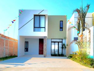 Casa en VENTA en LOMAS DEL MEDITERRANEO con paneles solares