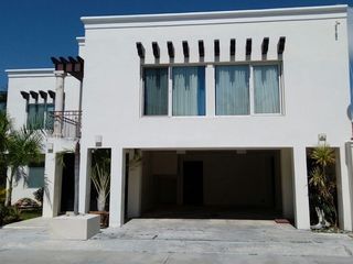 CASA EN VENTA, PRIVADA EL DORADO, CIUDAD DEL CARMEN, CAMPECHE