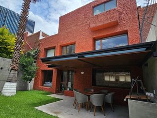 CASA REMODELADA EN VENTA EN TLACOPAC