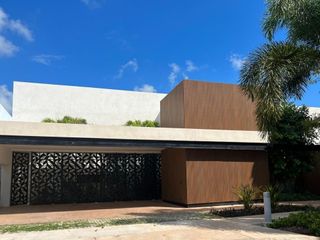 Casa en Venta en Mérida, Privada Verona, Montes de Amé