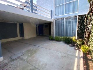 CASA EN RENTA EN PRADOS DE COYOACÁN
