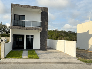 CASA EN VENTA EN TUXPAN, VER.