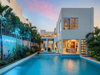 Villa de Lujo 5 Recámaras en Tulum | $200,000 USD Anuales Comprobables