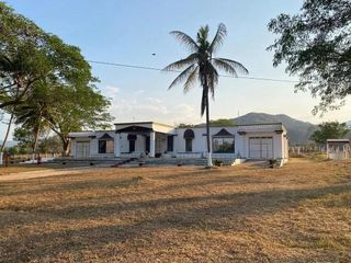 CASA EN VENTA EN VILLAFLORES