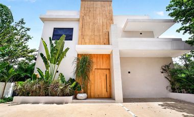 Luxury Villa for Sale in Selvamar | 4-Bedroom Home with Private Pool
