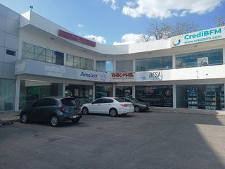 Local en renta en Plaza Coba, sobre Avenida 60