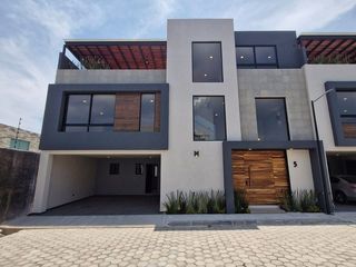 CASA EN VENTA EN LA CARCAÑA
