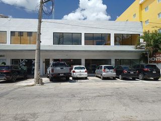 Local comercial en renta en Plaza Montejo zona de alta afluencia