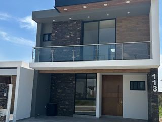 CASA EN VENTA EN SANTA BÁRBARA