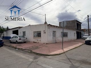 Casa en esquina ideal para comercial