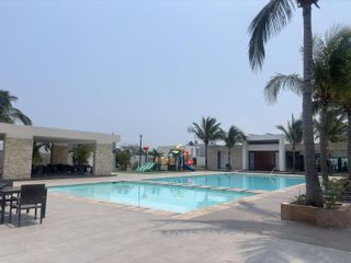LOMAS DEL DORADO, Terreno en VENTA de 189 m2 frente area verde