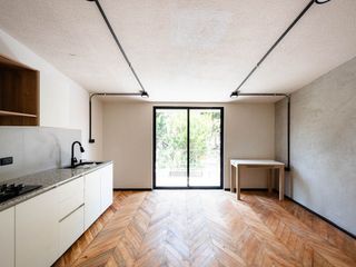 Loft Industrial con Terraza y Vista al Campo de Golf Campestre 7