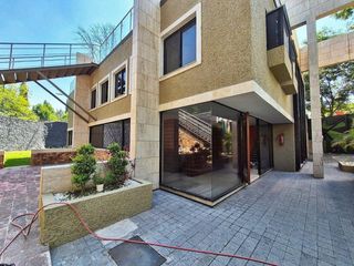 Casa con uso de suelo en renta en Virreyes