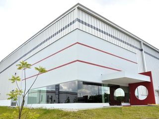 Bodega Industrial en Cunduacán, Tabasco de 1,771 m2 con altura de 9.15 m