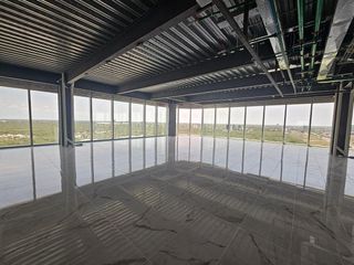 Local para consultorio en The Sky, piso 18 (33m2)