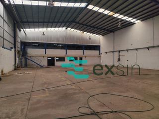 Nave Industrial en Pueblo Tlacotepec de José Manzo