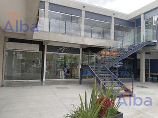 LOCALES EN RENTA AL SUR EN PLANTA ALTA JOSEFA ORTIZ DE DOMINGUEZ