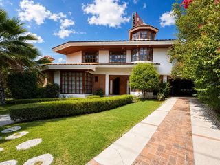 Renta casa en Club Campestre