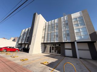 Penthouse en Los Bosques en renta