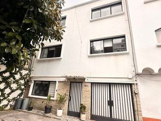 CASA EN RENTA EN PRIVADA SENECA, POLANCO, 450 m², CERCA DE ANTARA • 4 recámaras