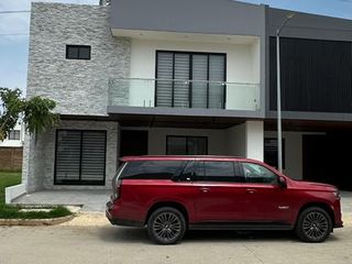 RENTA CASA EN HACIENDAS RESIDENCIAL VILLAHERMOSA TABASCO