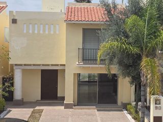 Casa en renta en Aguascalientes Zona la Querencia