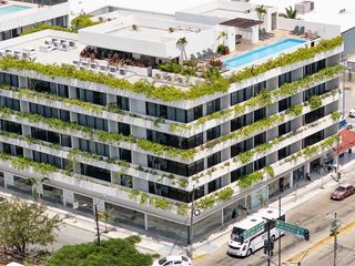 DEPARTAMENTO EN VENTA , PLAYA DEL CARMEN CON UBICACIÓN PRIVILEGIADA.