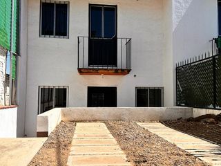 Venta de dos casas (Duplex) en lomas del Creston - (3)