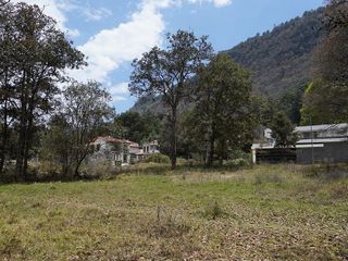 Terreno en venta de 1,221 m² en La Cañada